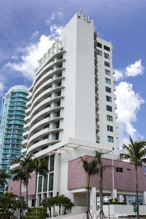 Casablanca West Tower Hotel North Bay Village Exterior foto