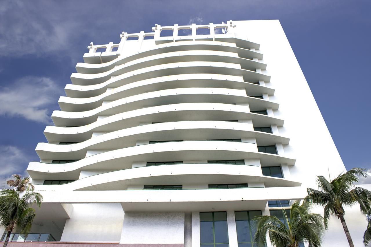 Casablanca West Tower Hotel North Bay Village Exterior foto