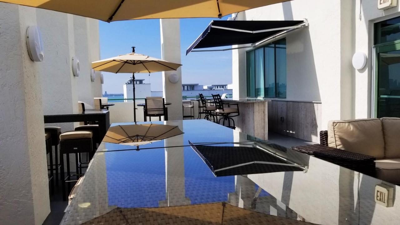 Casablanca West Tower Hotel North Bay Village Exterior foto